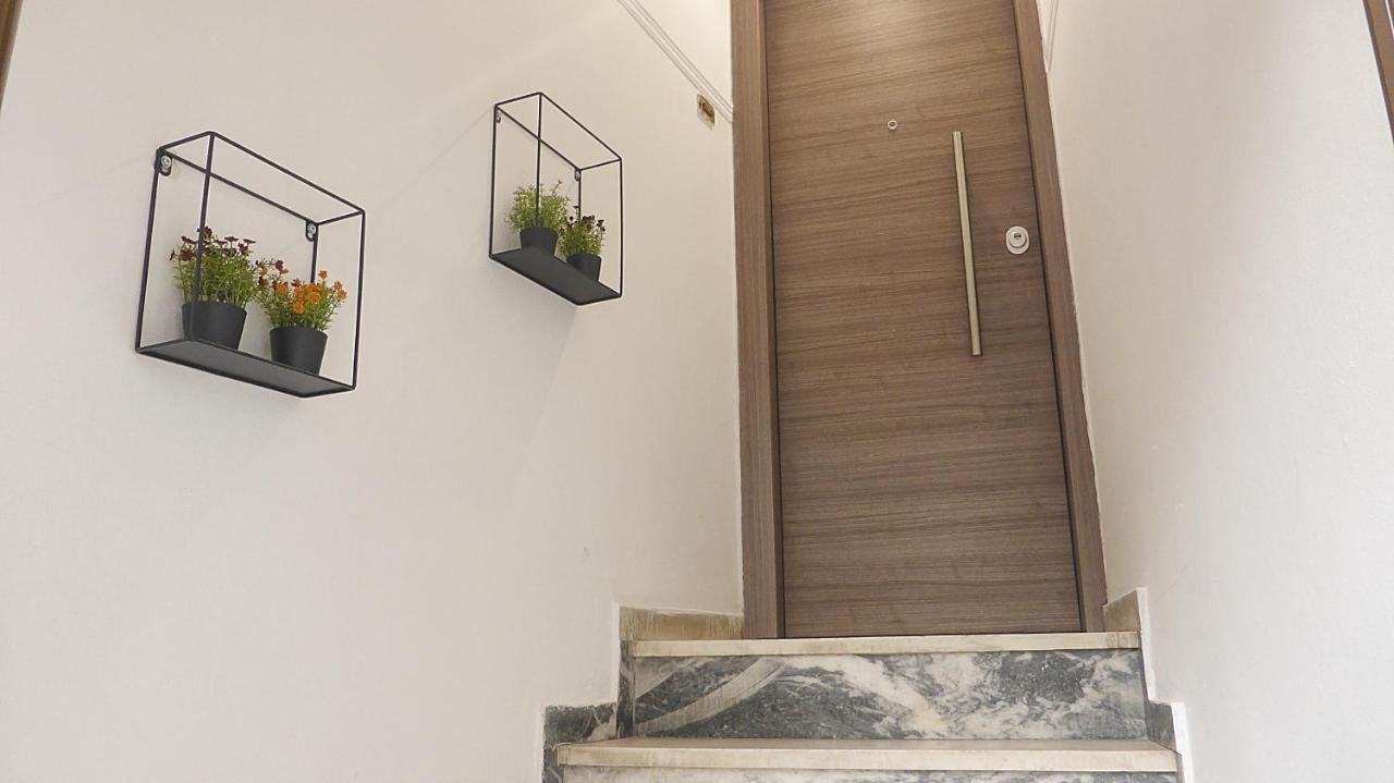 Apartamento Check Point - Museum Atenas Exterior foto
